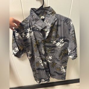 Men's Gray Tropical Print Short-Sleeve Button-Down Shirt